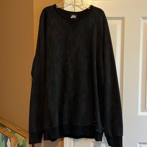 Nike men’s crew sweatshirt